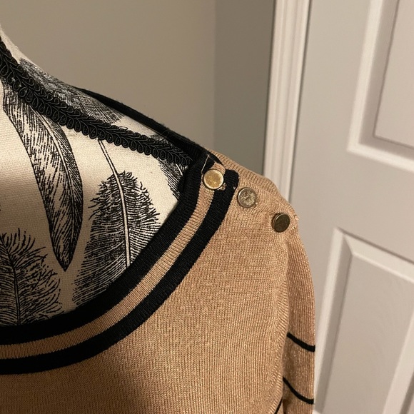 PURE Alfred Sung Long Sleeve - Picture 3 of 5